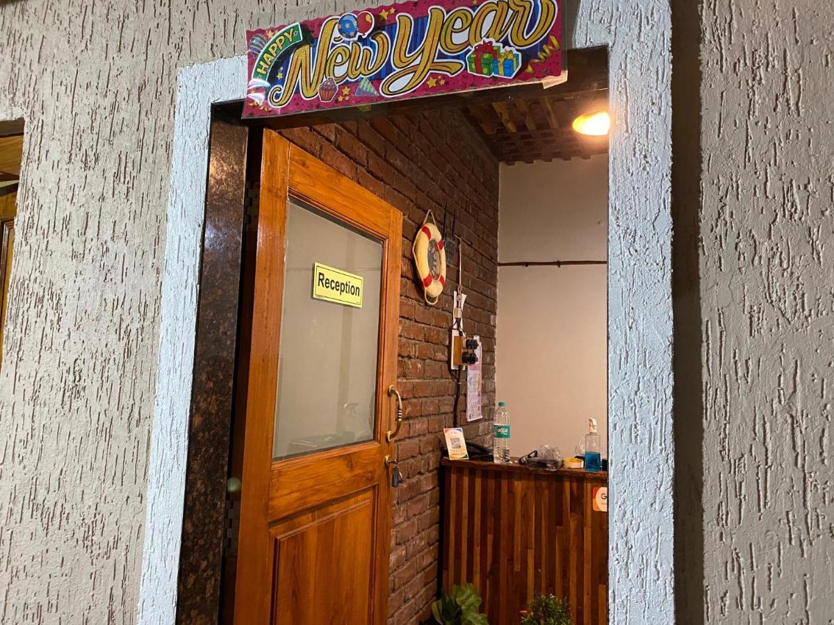Galaxy Residency, Panchgani - Mtdc Approved Bed and Breakfast Exteriör bild